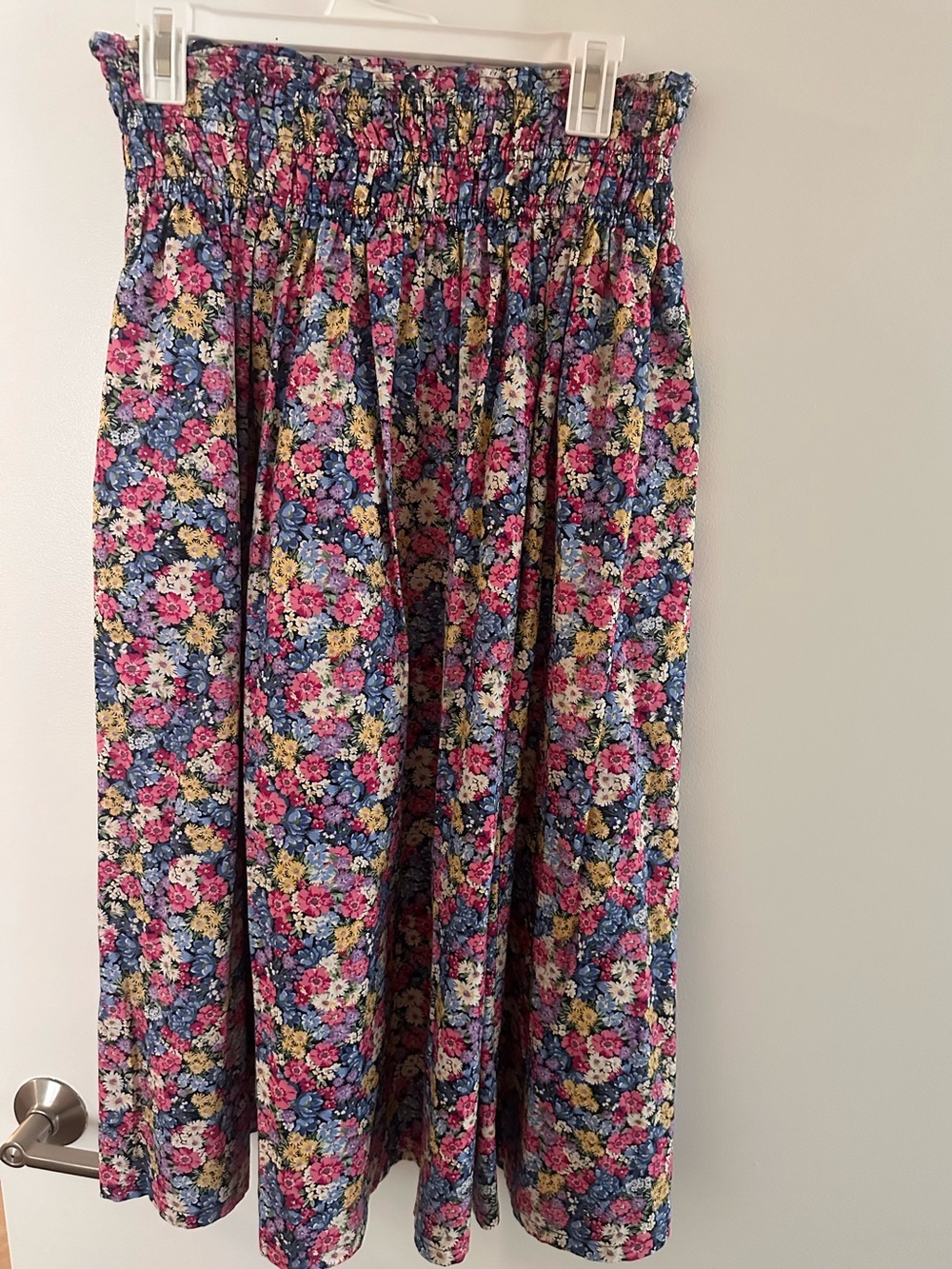 NWT Old Navy Floral Skirt. Size: M.
